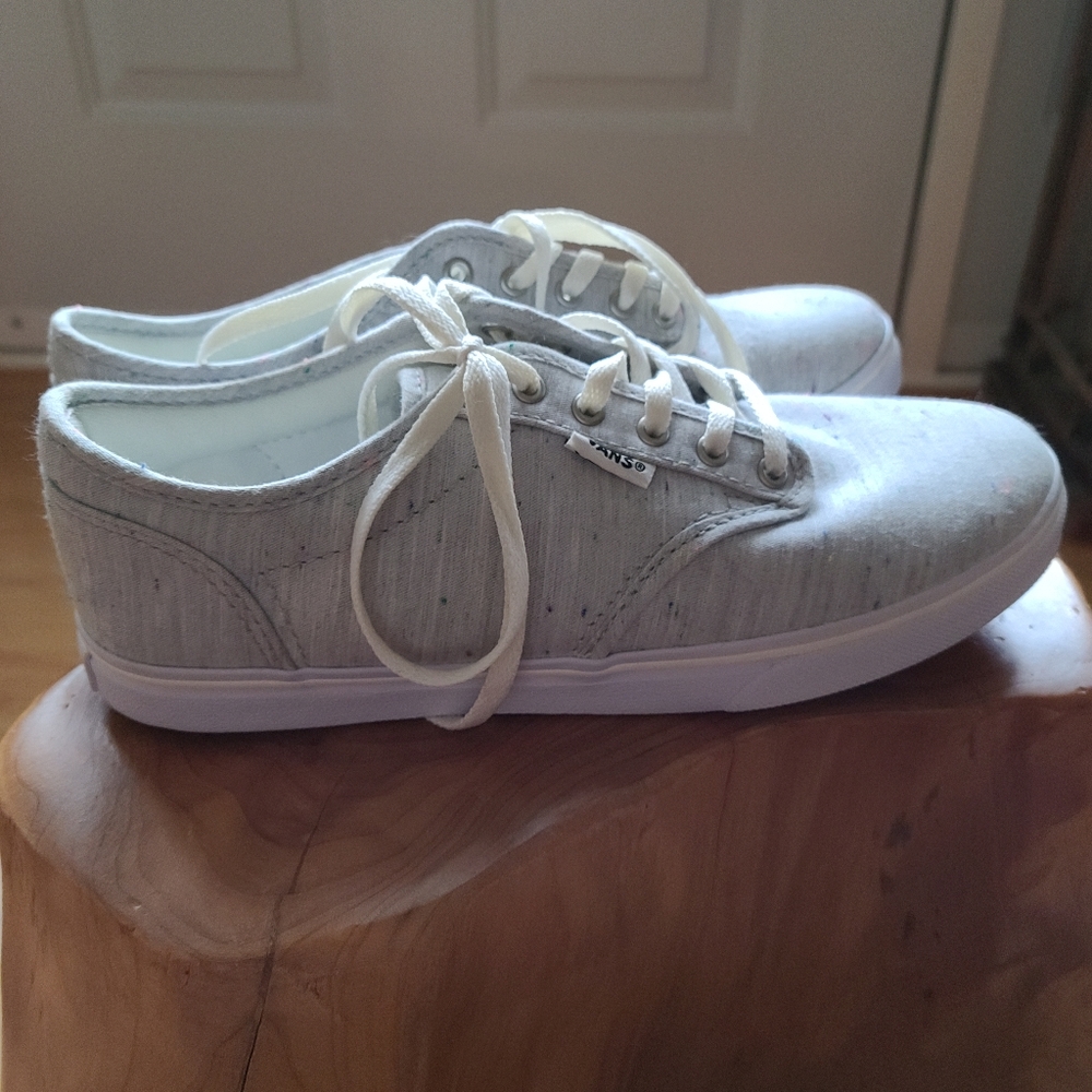NWT Women's Vans Sneakers, Size 6
